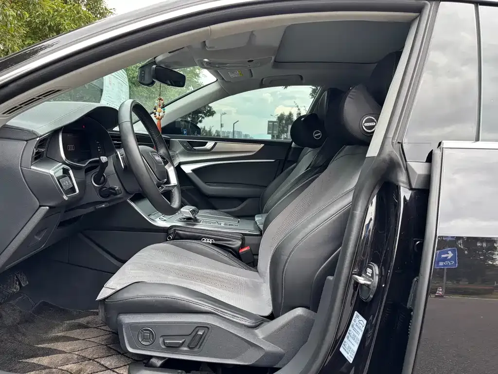Audi A7L — фото 3