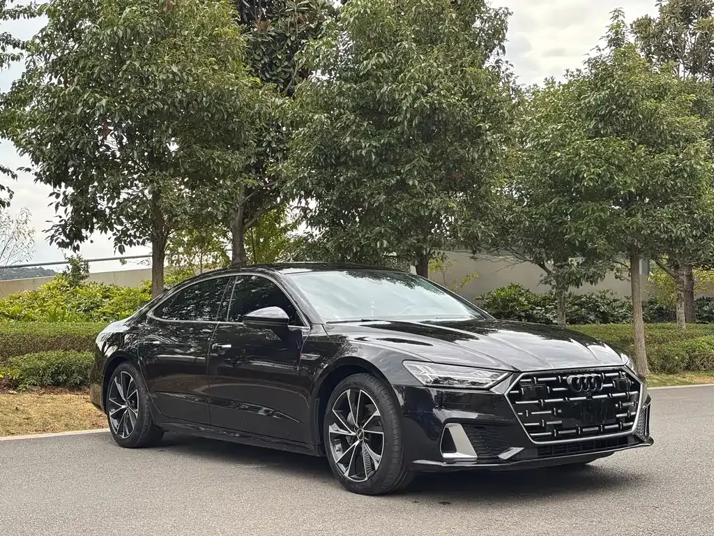 Audi A7L — фото 5