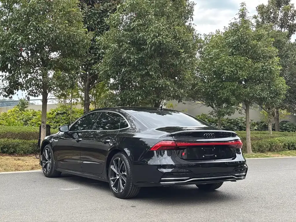 Audi A7L — фото 4