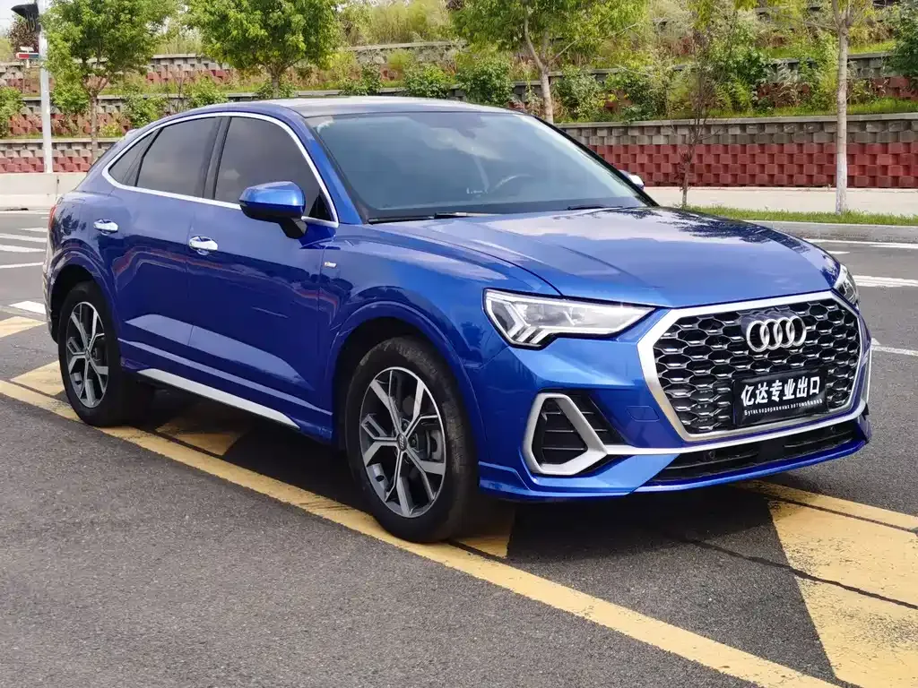 Audi Q3 Sportback — фото 1