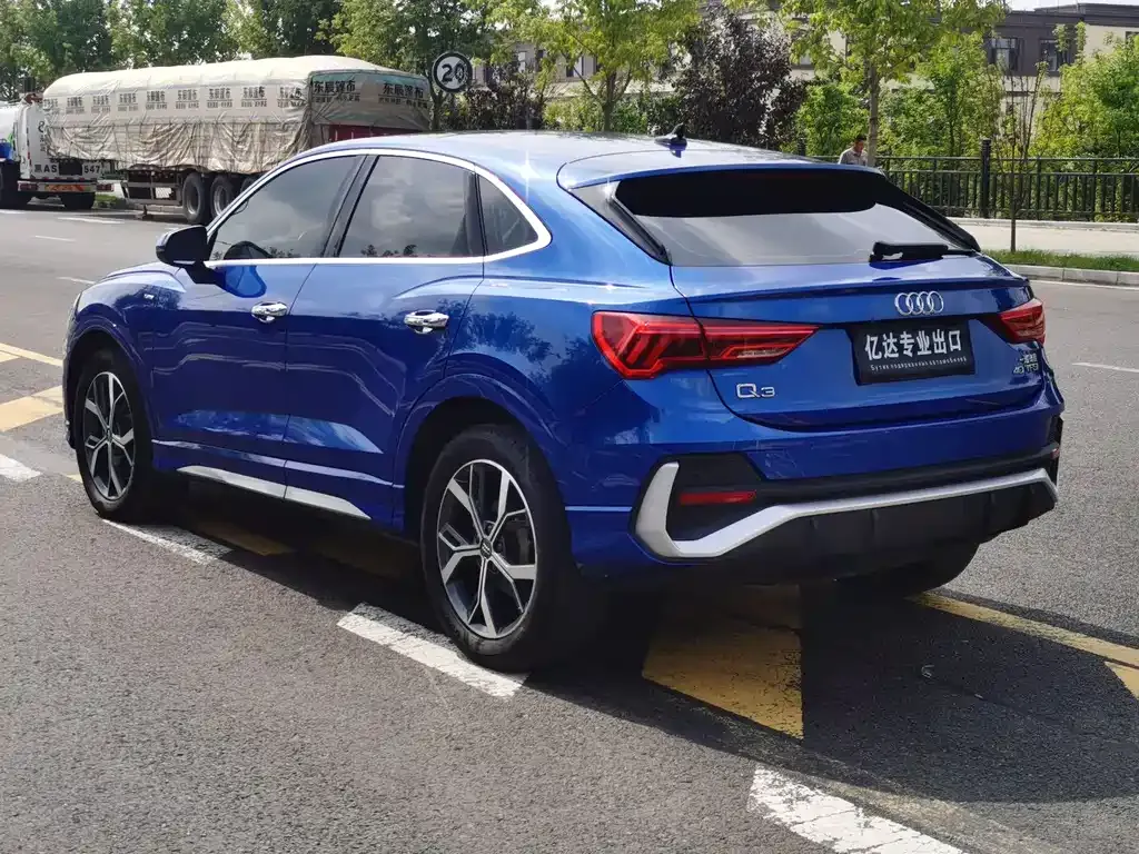 Audi Q3 Sportback — фото 4