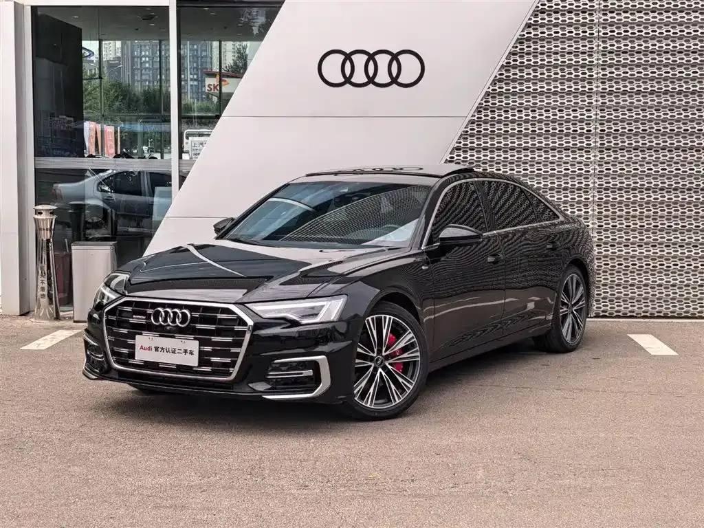 Audi A6L — фото 1