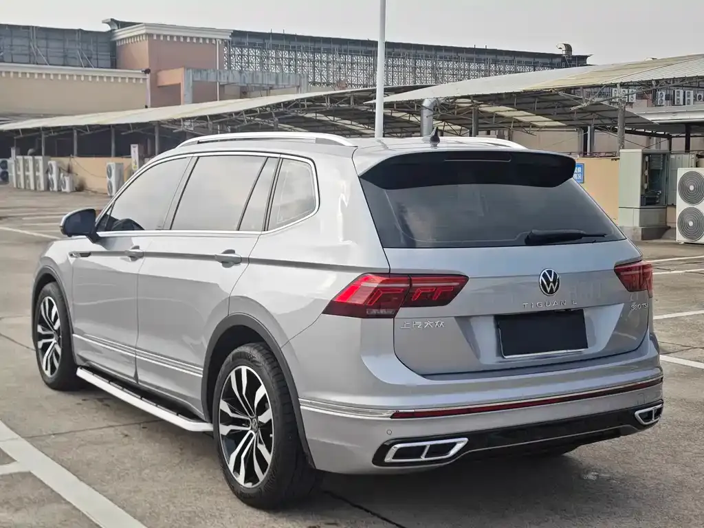 Volkswagen Tiguan L — фото 6