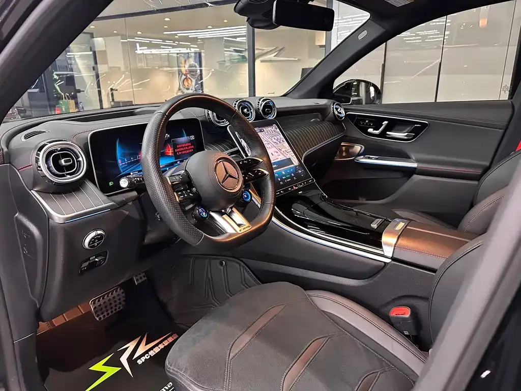 Mercedes-Benz GLC AMG — фото 10