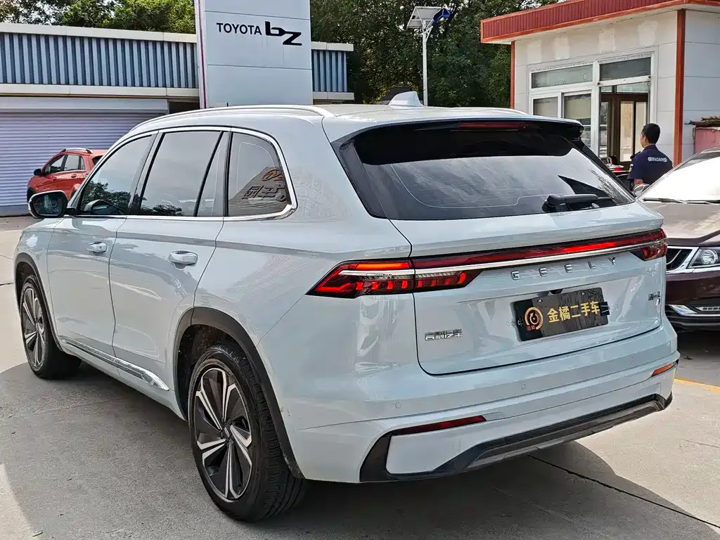 Geely Xingyue L — фото 3