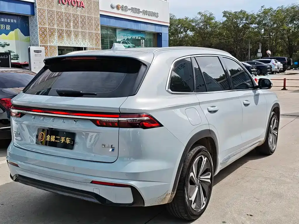 Geely Xingyue L — фото 8