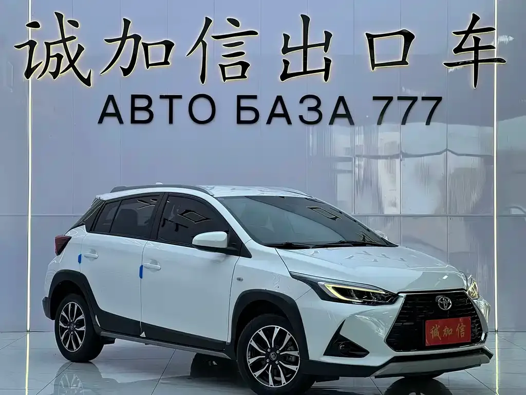 Toyota Yaris L — фото 4