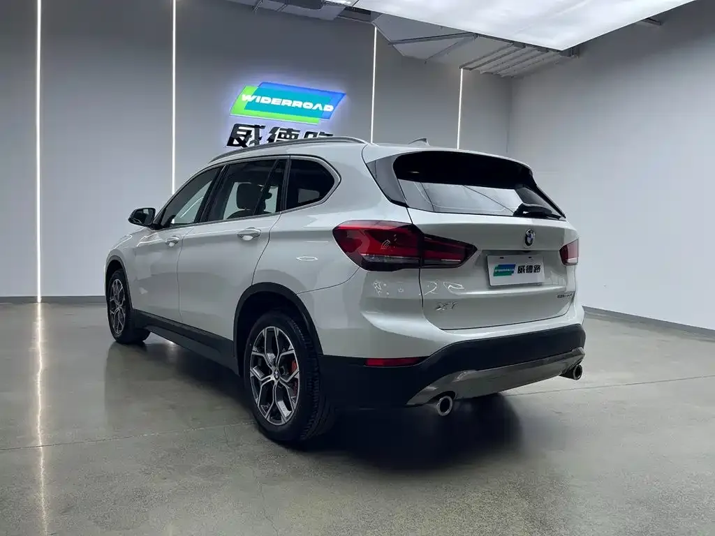 BMW X1 — фото 8