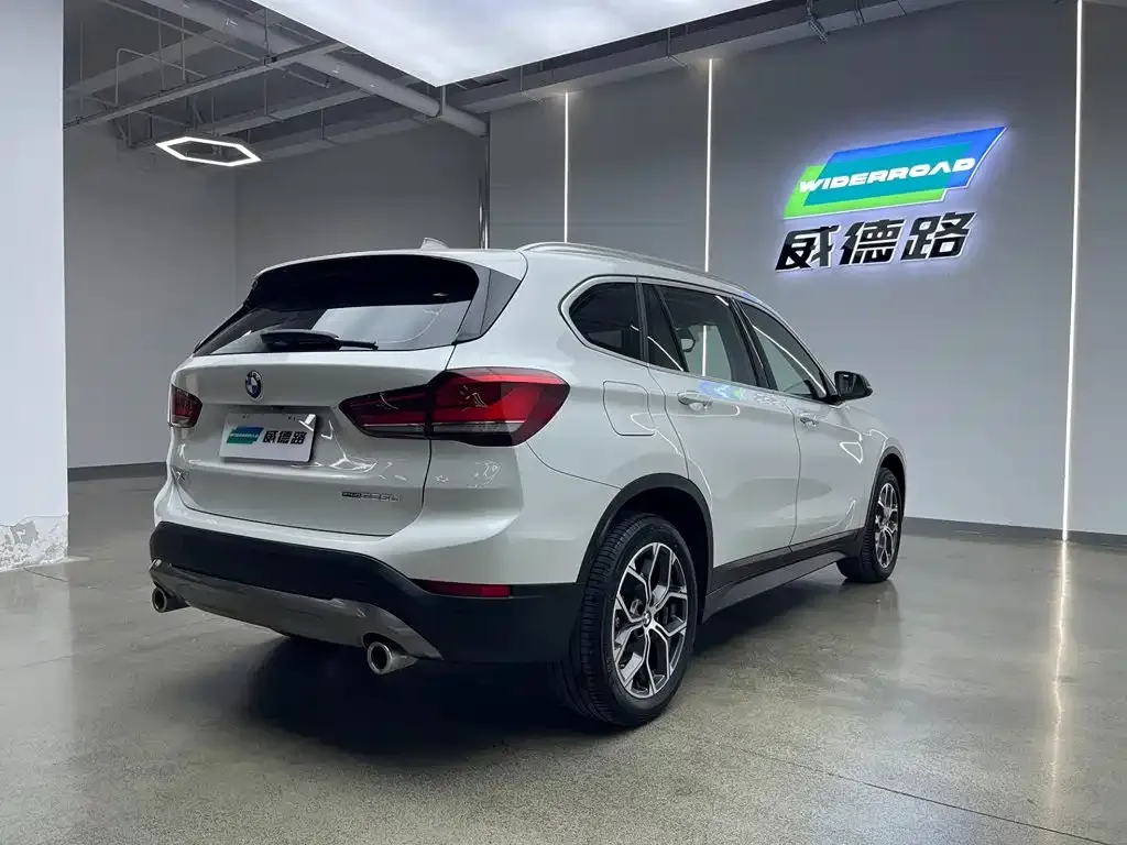BMW X1 — фото 3