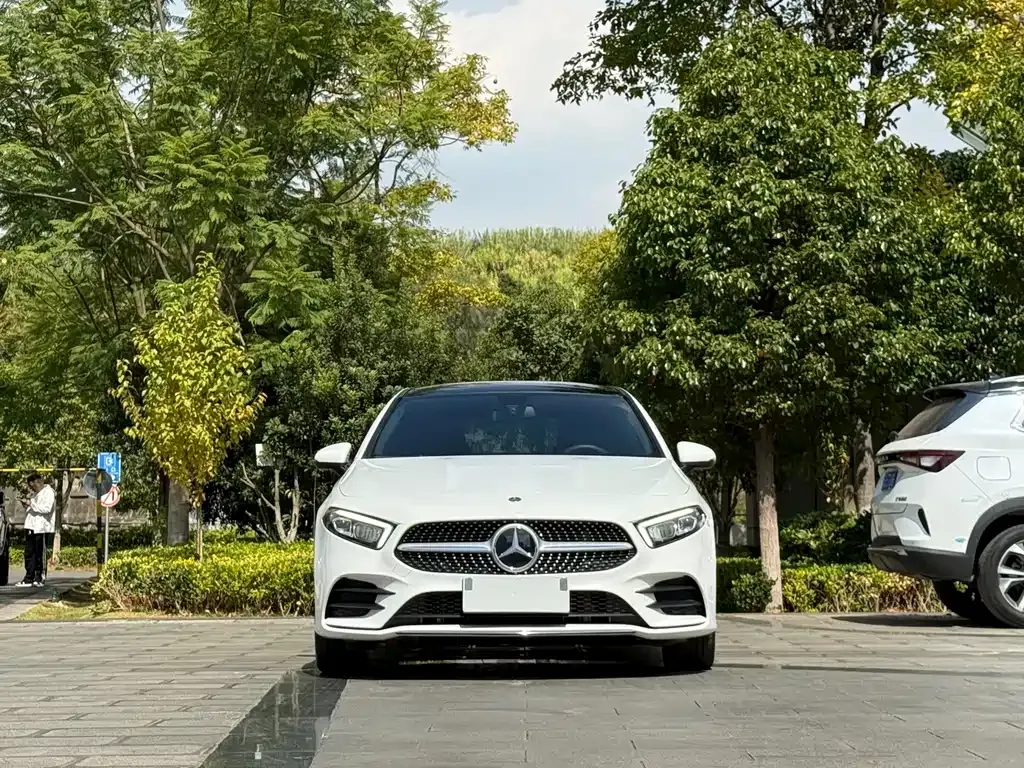 Mercedes-Benz A-Class — фото 8
