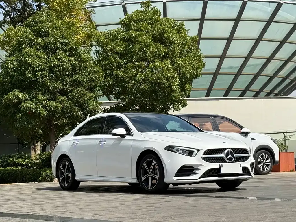 Mercedes-Benz A-Class — фото 7