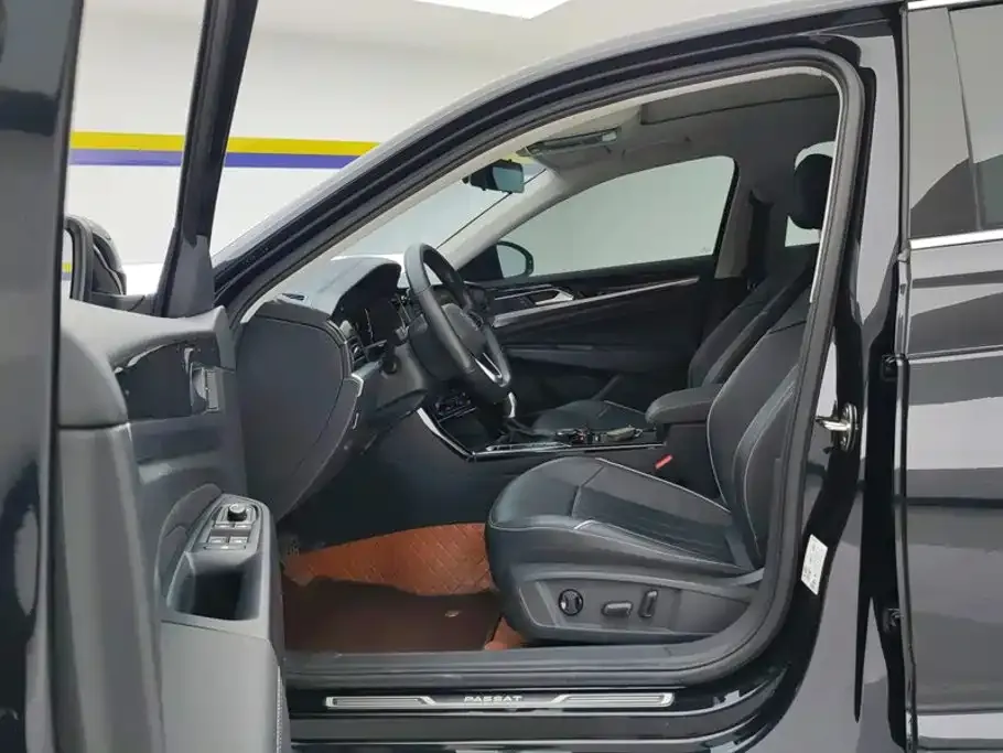 Volkswagen Passat — фото 4