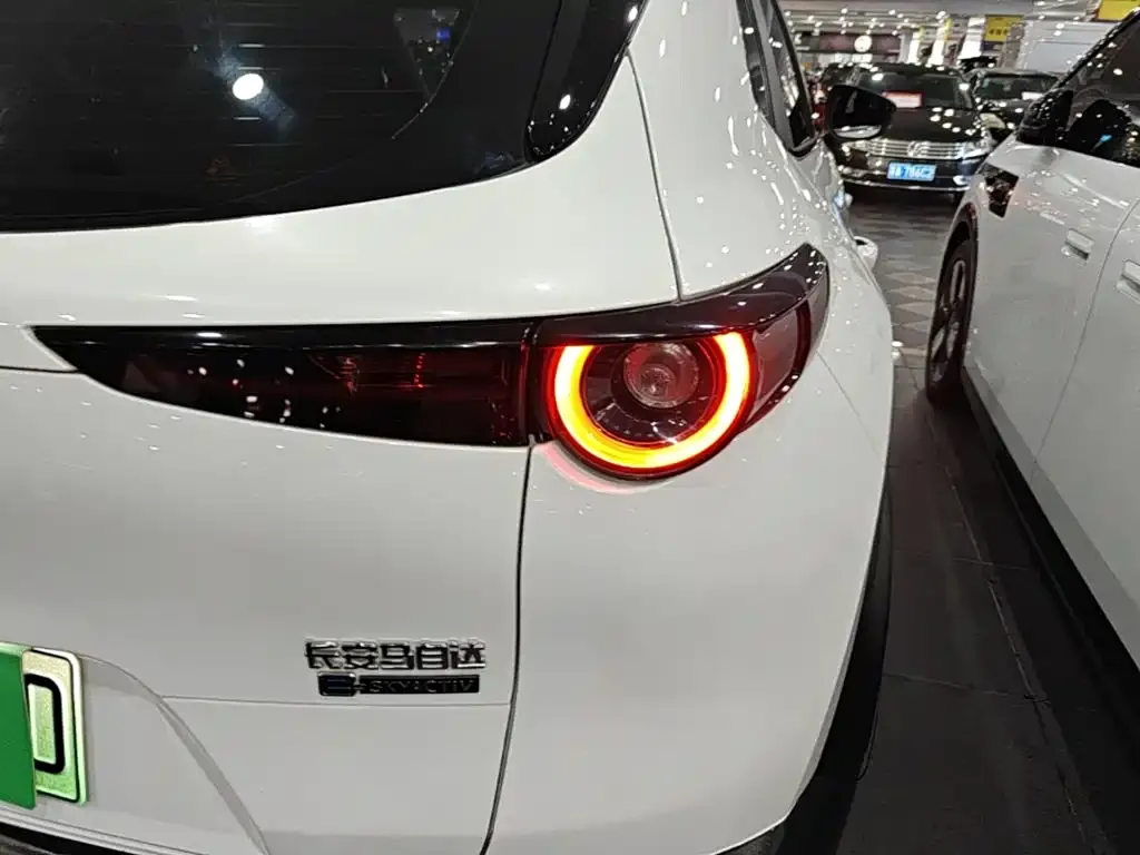Mazda CX-30 EV — фото 6
