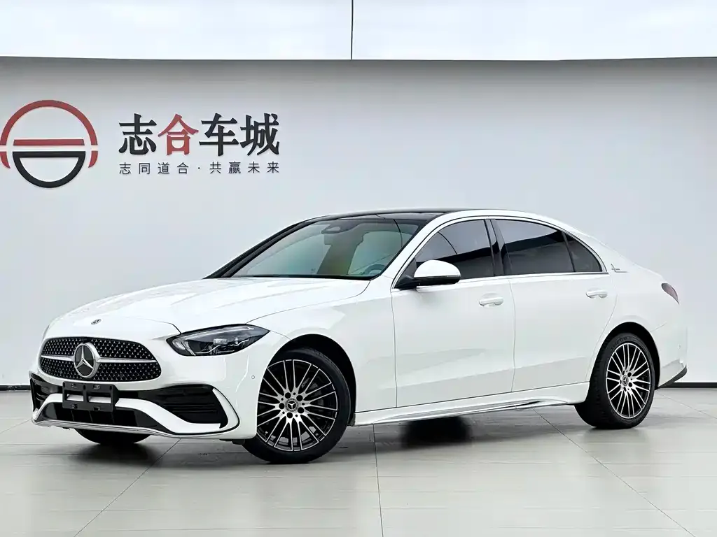 Mercedes-Benz C-Class — фото 1