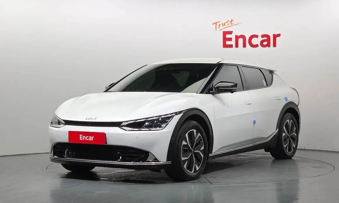 Kia EV6 — фото 1