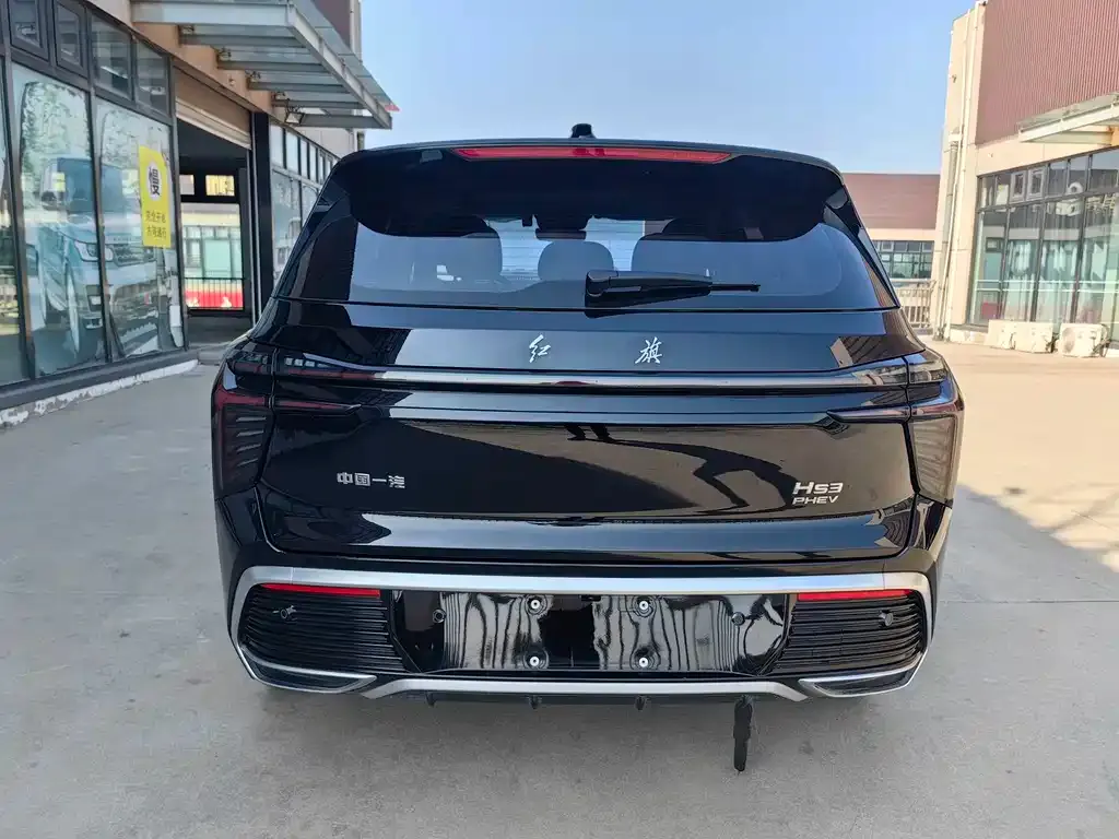 Hongqi HS3 PHEV — фото 4