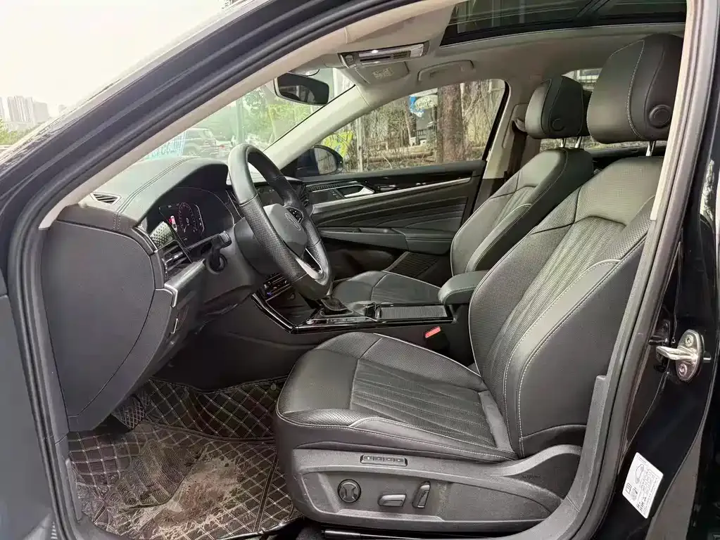 Volkswagen Passat — фото 8