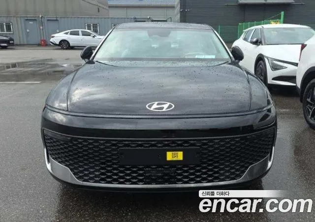 Hyundai Grandeur — фото 1