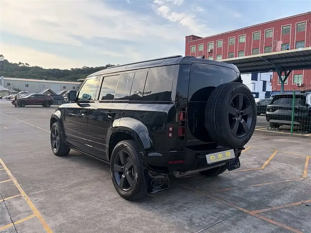 Land Rover Defender — фото 2