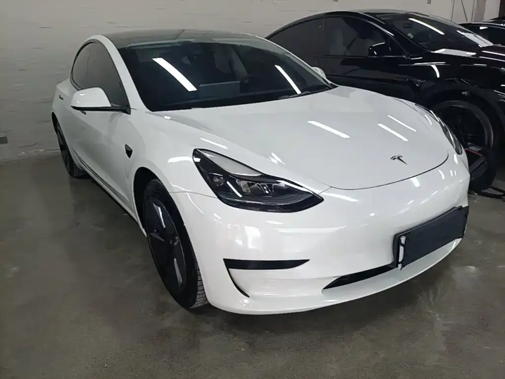 Tesla Model 3 — фото 7