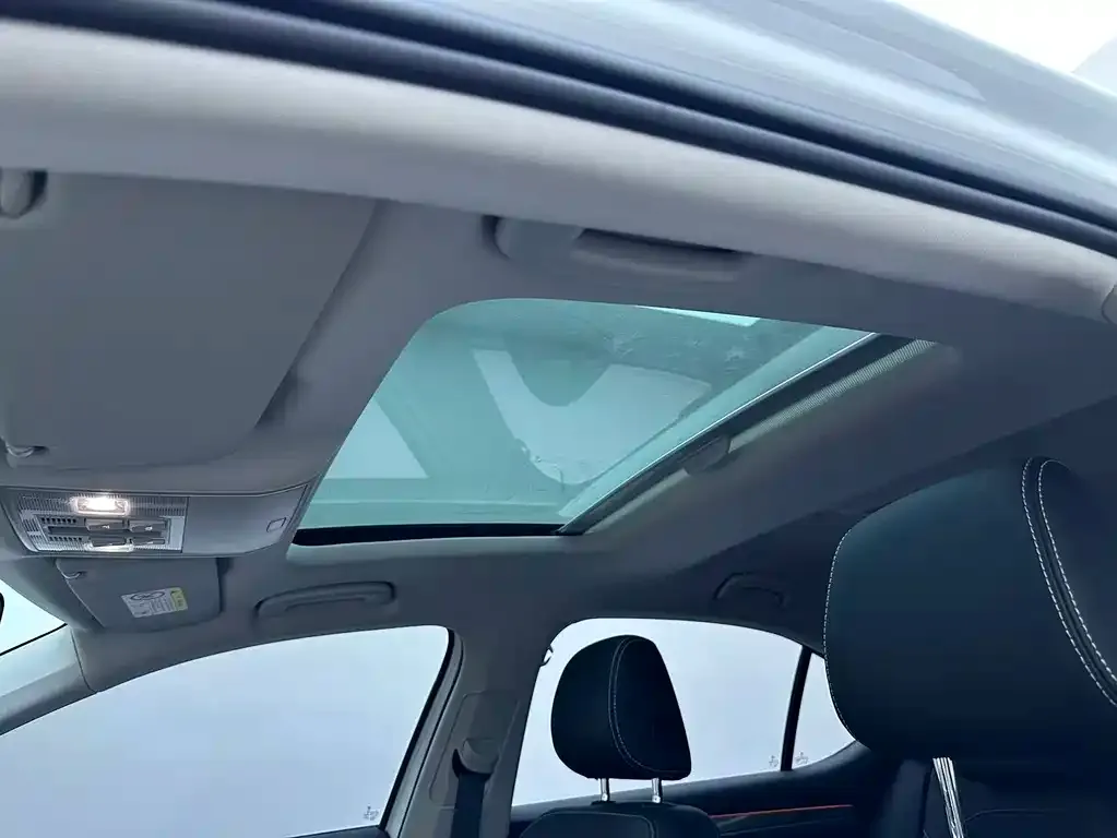 Skoda Superb — фото 10