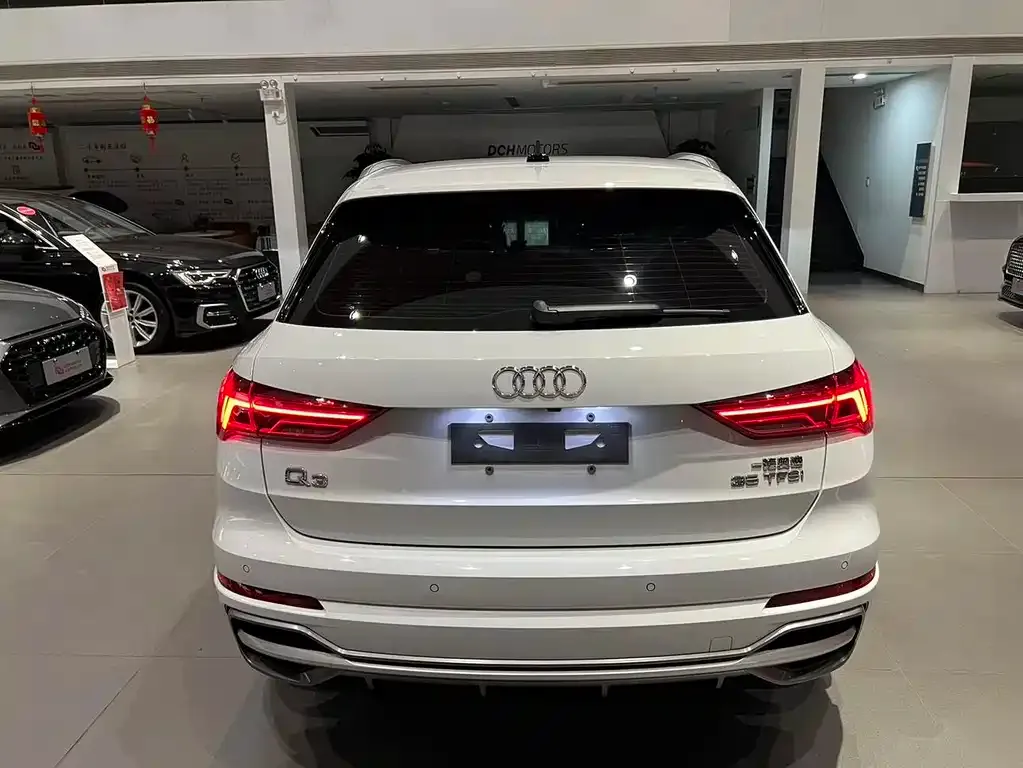 Audi Q3 — фото 5