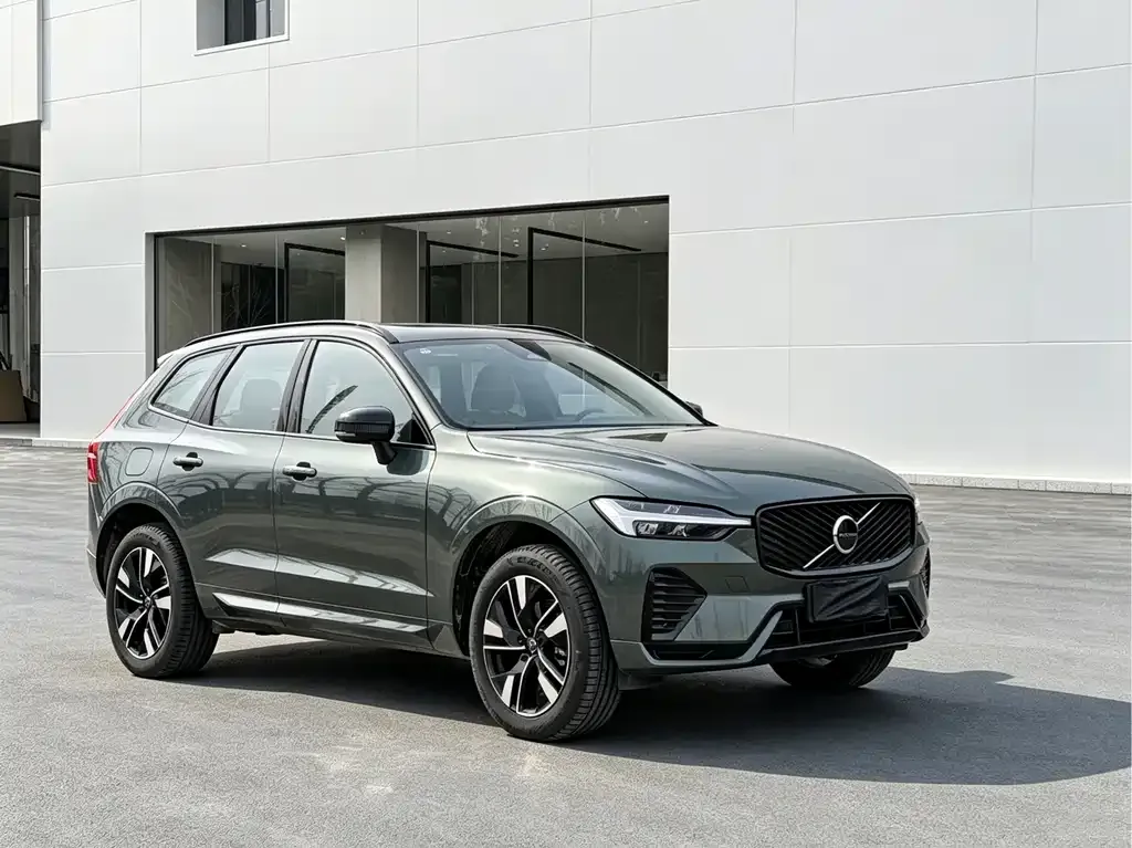 Volvo XC60 — фото 4