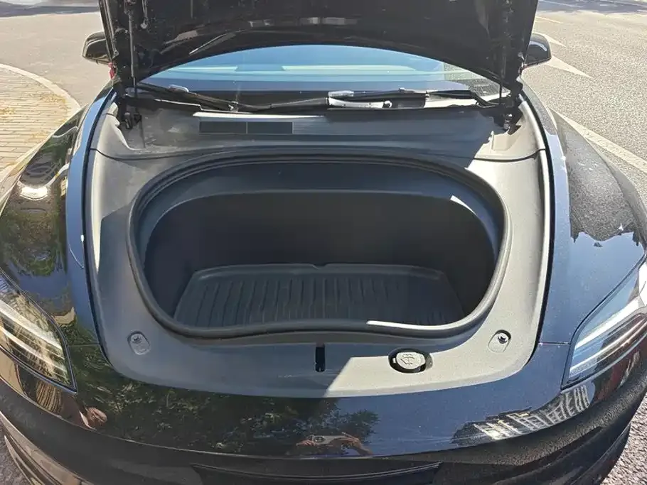 Tesla Model 3 — фото 6