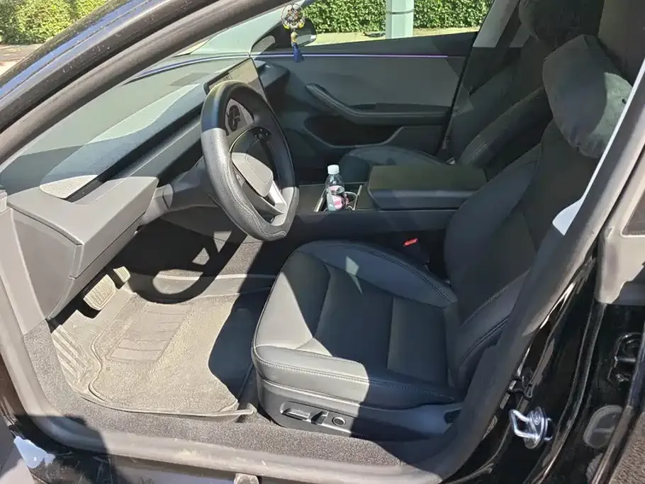 Tesla Model 3 — фото 2
