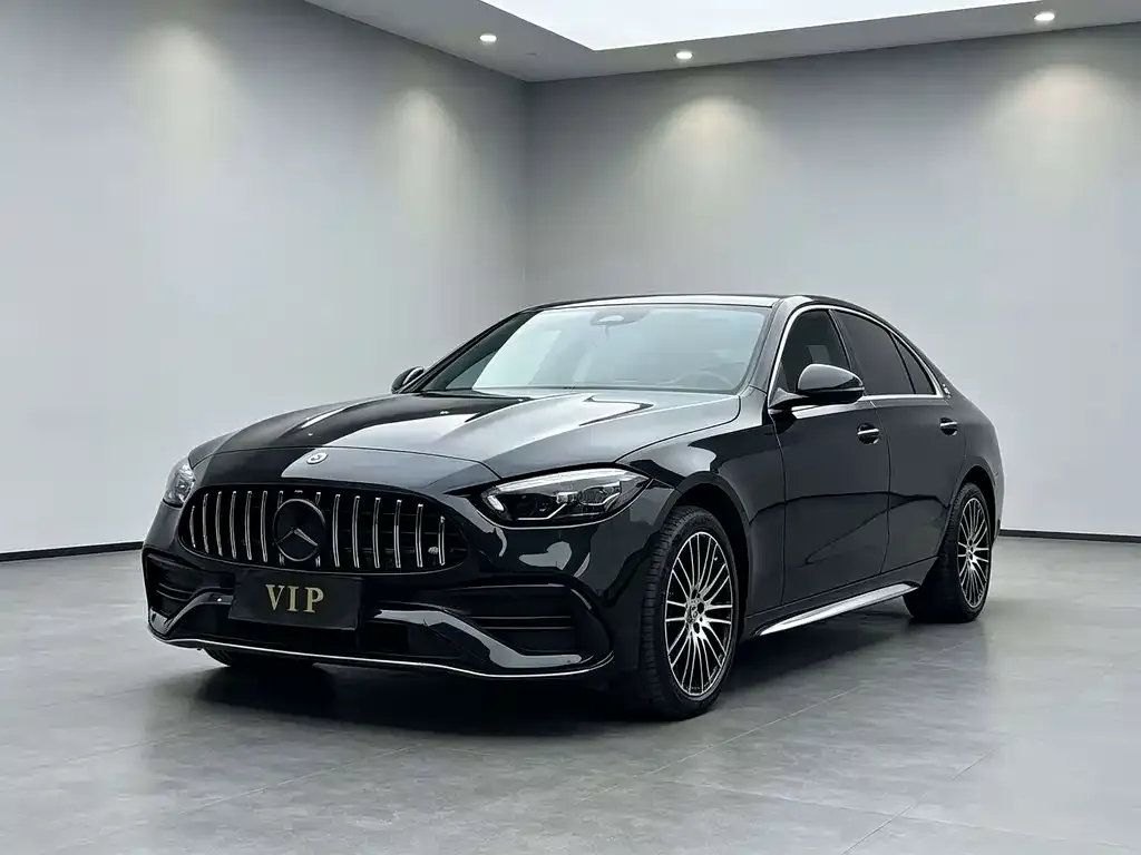 Mercedes-Benz C-Class — фото 1