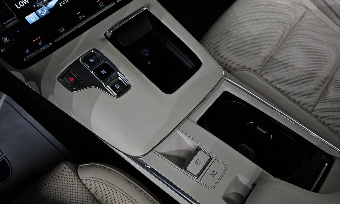 Hyundai Grandeur — фото 10