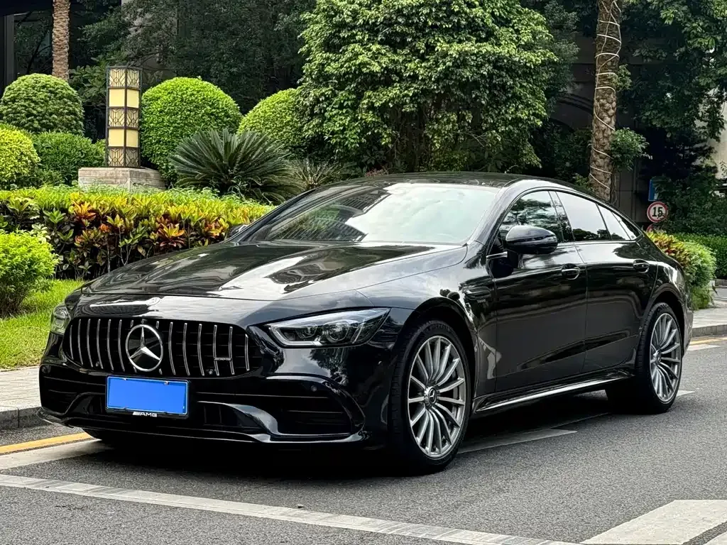 Mercedes-Benz AMG GT — фото 1