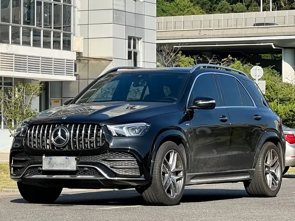 Mercedes-Benz GLE AMG — фото 1