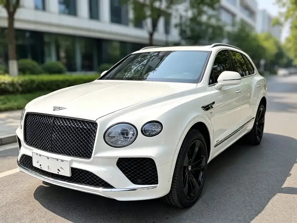 Bentley Bentayga — фото 1