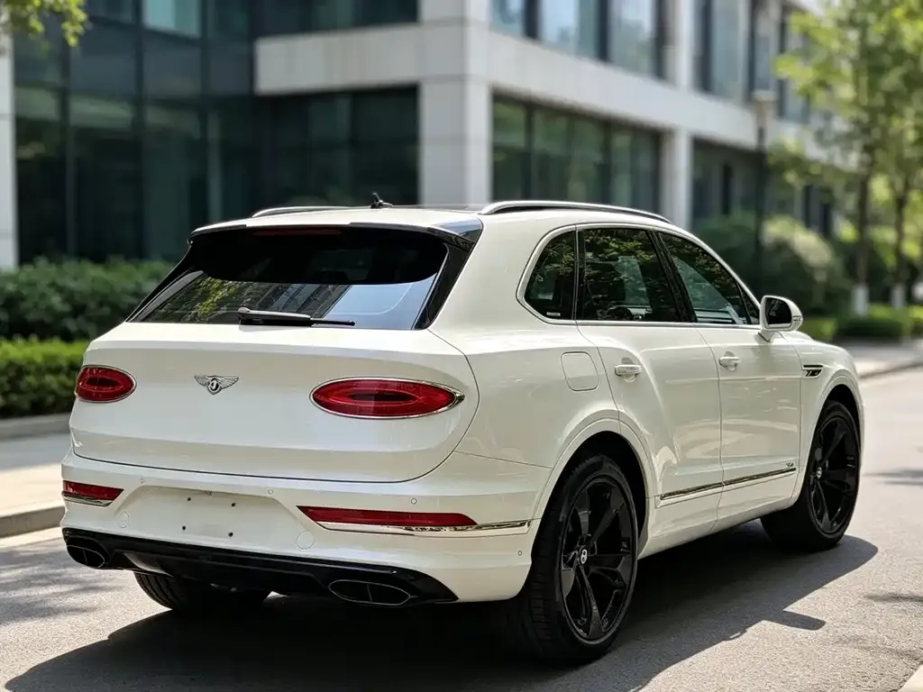 Bentley Bentayga — фото 3
