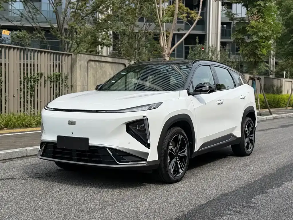 Geely Galaxy L7 — фото 1