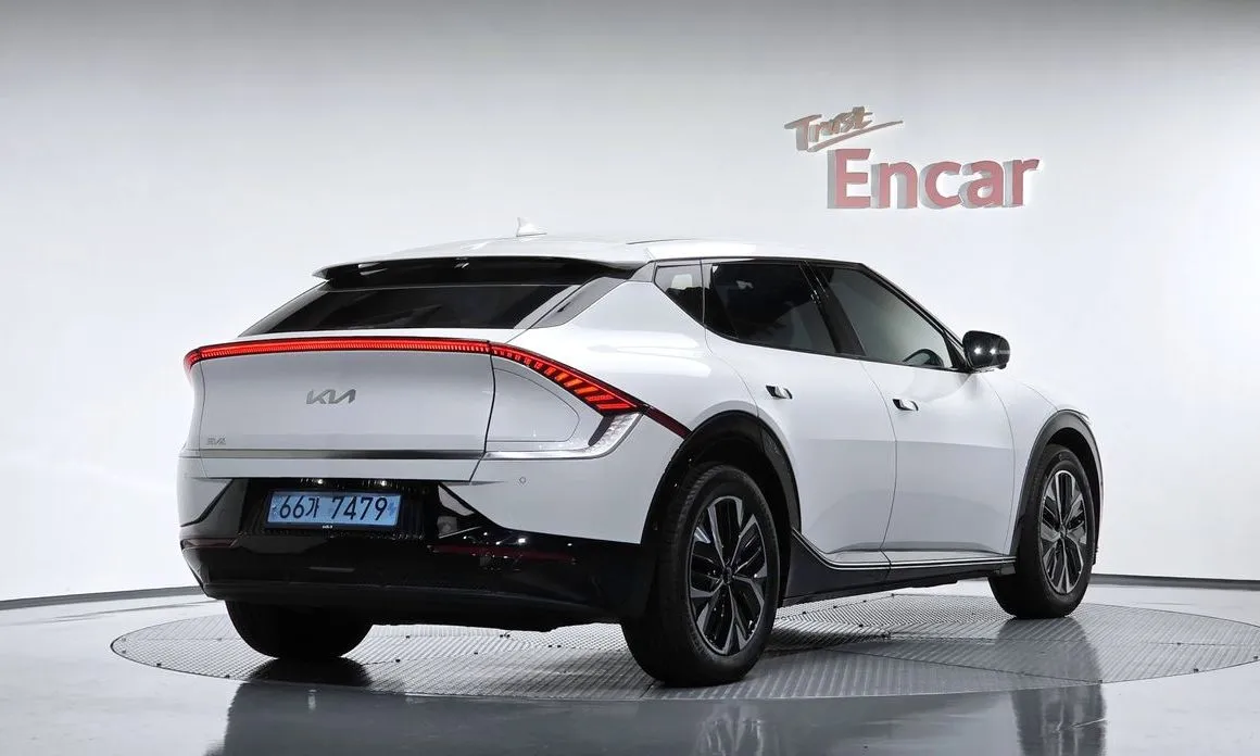 Kia EV6 — фото 10