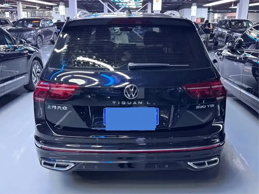 Volkswagen Tiguan L — фото 3