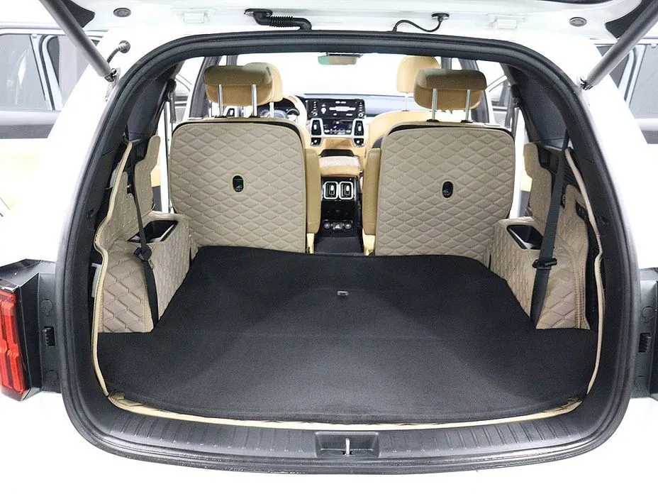 Kia Sorento — фото 8