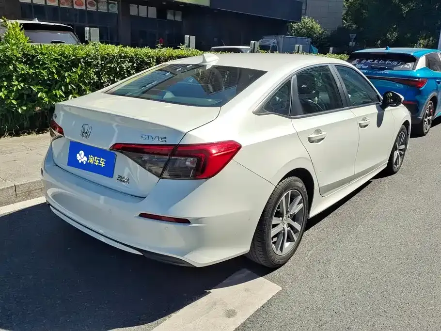 Honda Civic — фото 10