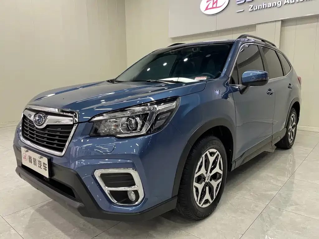 Subaru Forester — фото 8