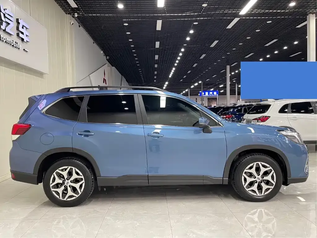 Subaru Forester — фото 10