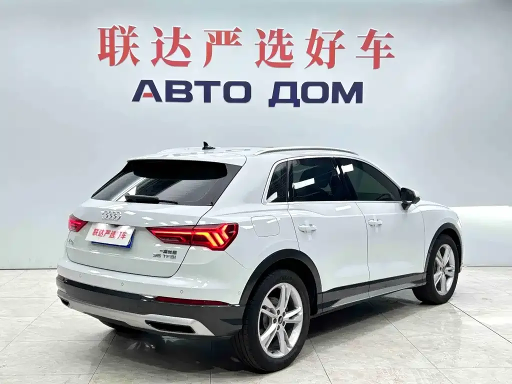 Audi Q3 — фото 8