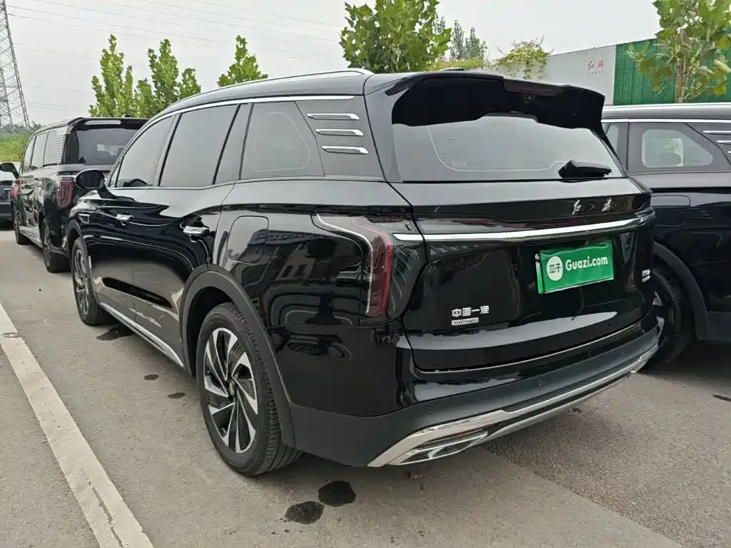 Hongqi HS7 PHEV — фото 5