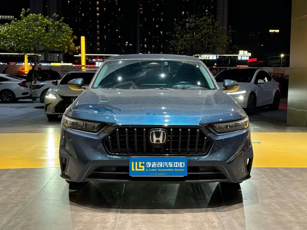 Honda Inspire — фото 6
