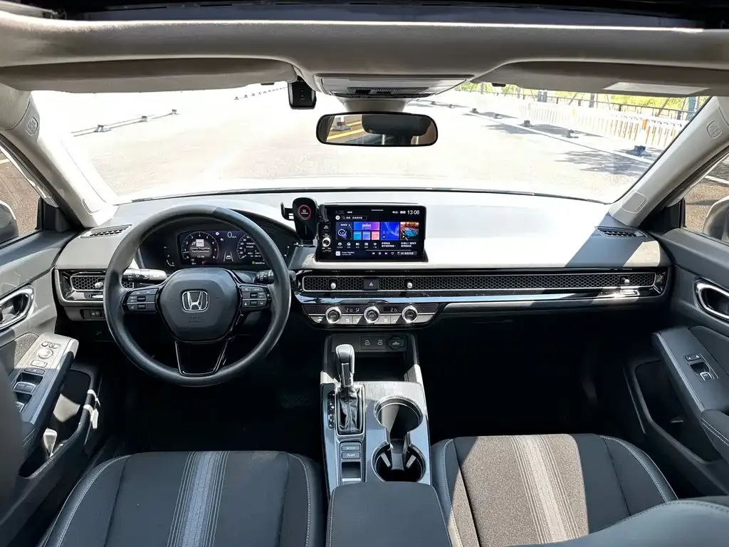 Honda Civic — фото 3