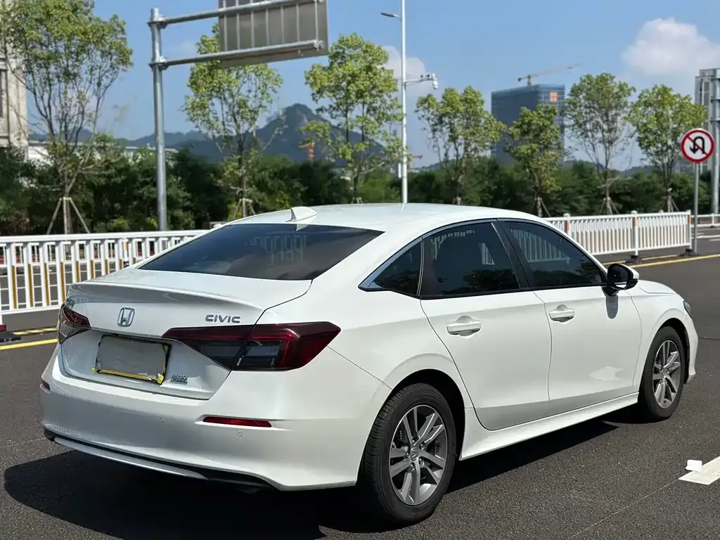 Honda Civic — фото 2