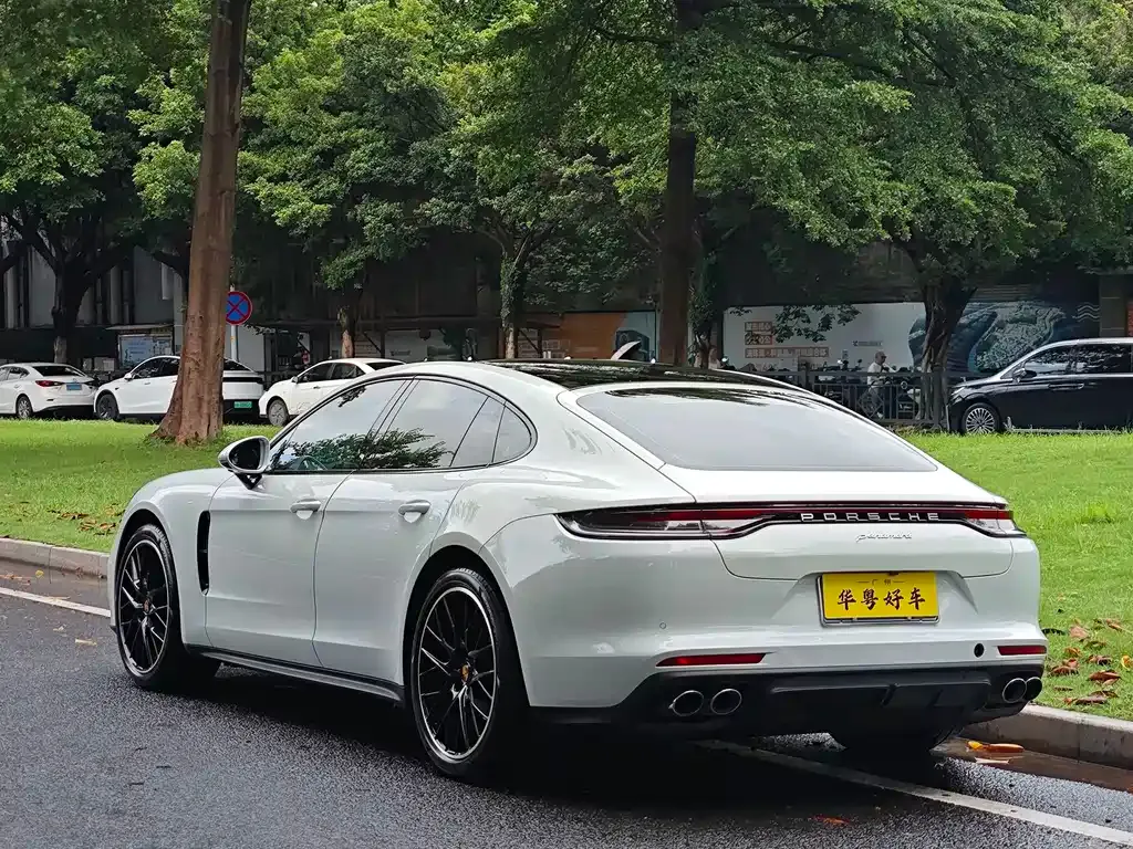 Porsche Panamera — фото 10