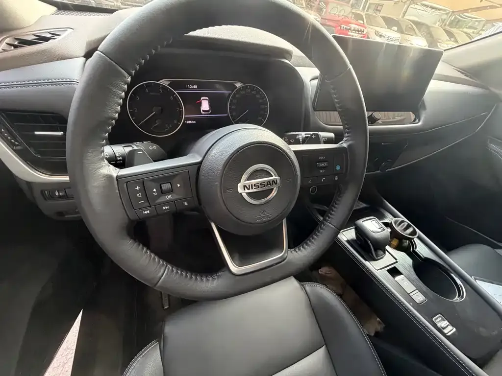 Nissan X-Trail — фото 10