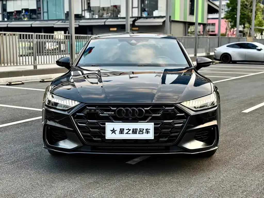 Audi A7L — фото 9